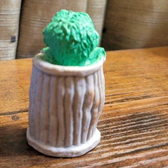 Sesame Street Figures - Oscar The Grouch - Hong Kong - 1970s - Picture 3 of 8